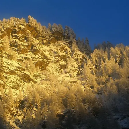 Felsblick Nocleg ze śniadaniem *